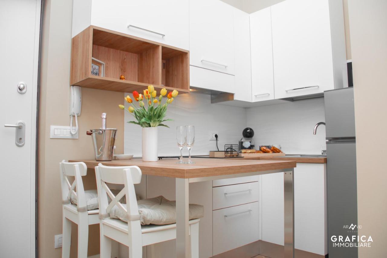 Ameli Home Luxury Apartment Taranto Exterior photo